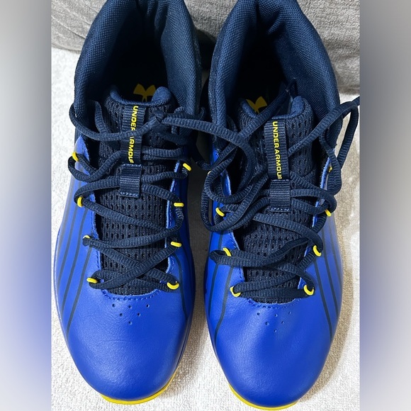 Under Armour Other - Under armour youth lockdown blue and yellow sneakers size 6, barely worn